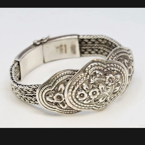 Sterling silver 925 Thailand bracelet. Size 6. Stunning craftsmanship! Repousse - Picture 1 of 3